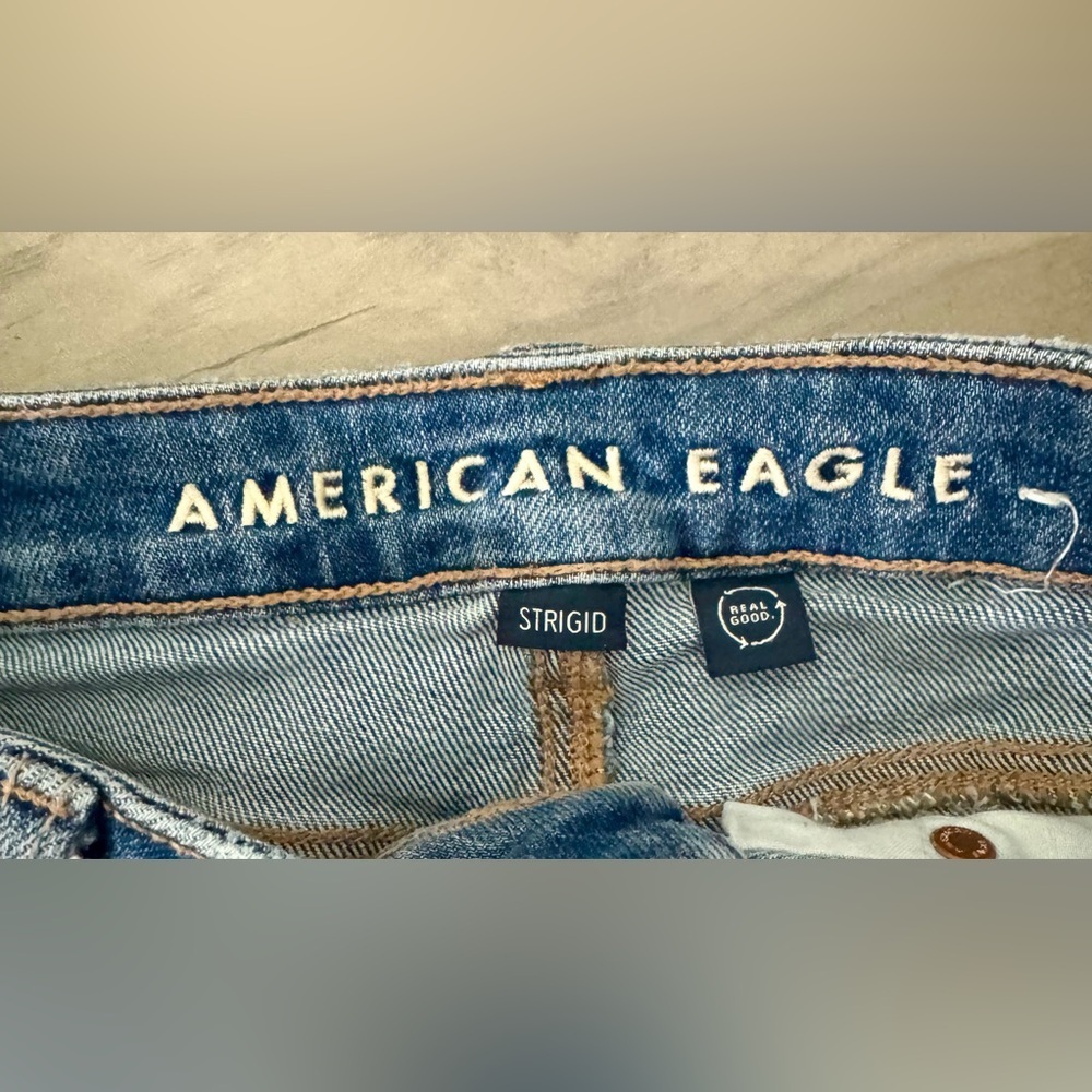 American Eagle Outfitters Ripped Mom Jean Shorts Size 00 - Picture 4 of 5